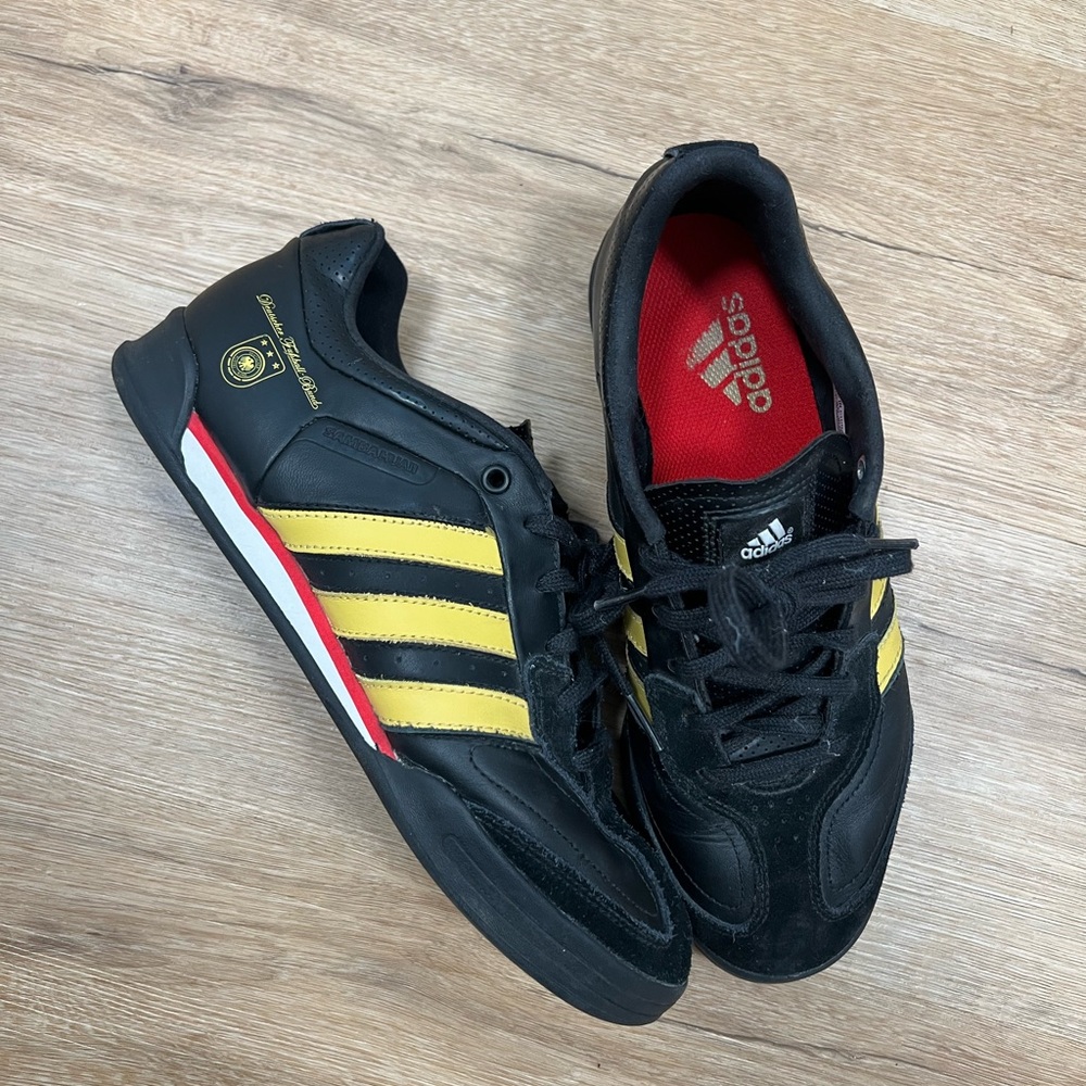 Adidas Germany Samba Lua II Indoor Soccer Shoes Black and Yellow Men's Size 8